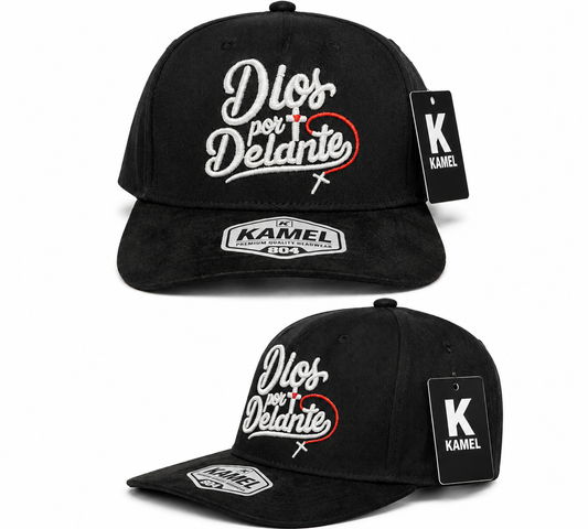 Dios por Delante Cap - White and Black
